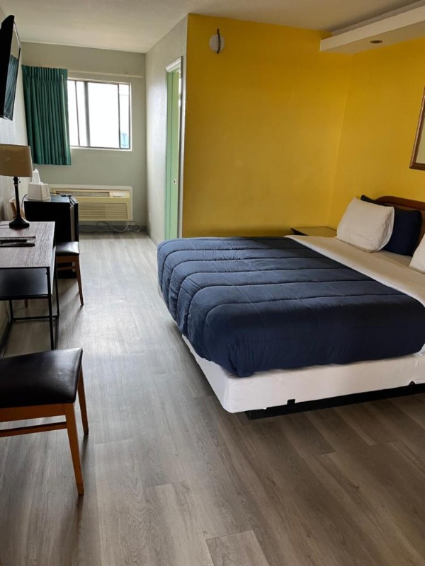 777 Motor Inn image 23